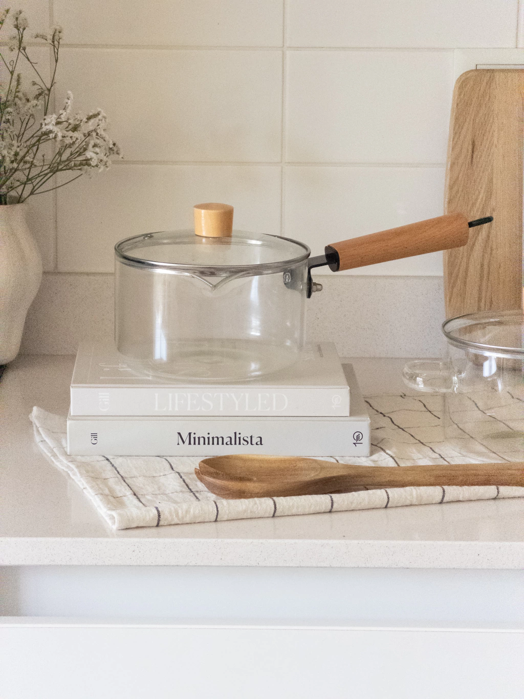 Casserole en verre borosilicate 1500 ml avec poignée en bois